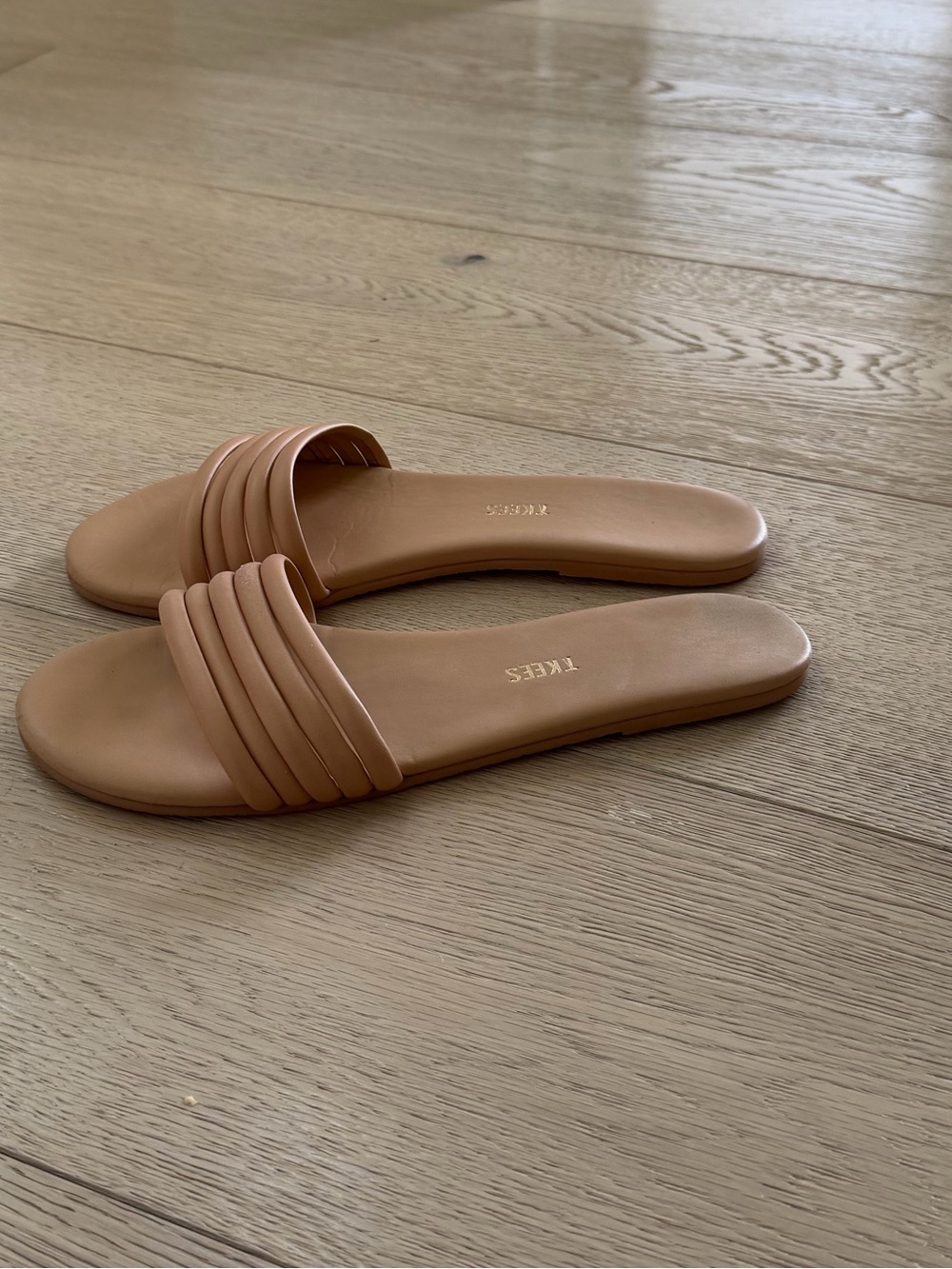 TKEES Women’s Slide Sandals - SZ 8